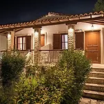 Elizabeth Platanias (Skiathos)