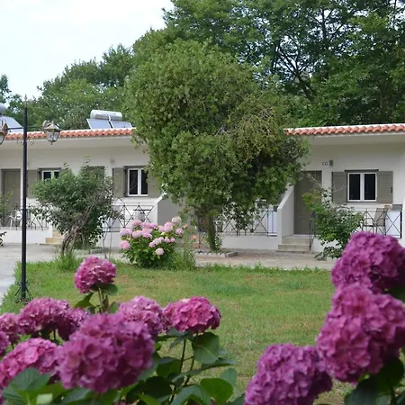 Elizabeth * Platanias (Skiathos)