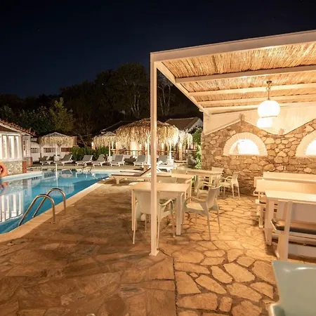 Elizabeth Apartment *