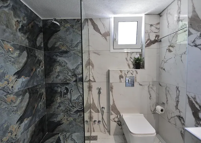 Elizabeth * Platanias (Skiathos)