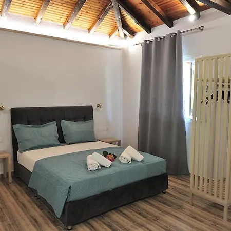 Elizabeth Apartament Platanias (Skiathos)